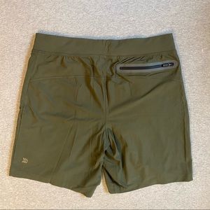 All In Motion Running Gym Shorts, Mens Small Green